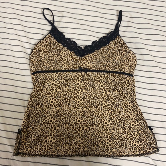 y2k Tops - Vintage Y2K Cheetah Print Cami